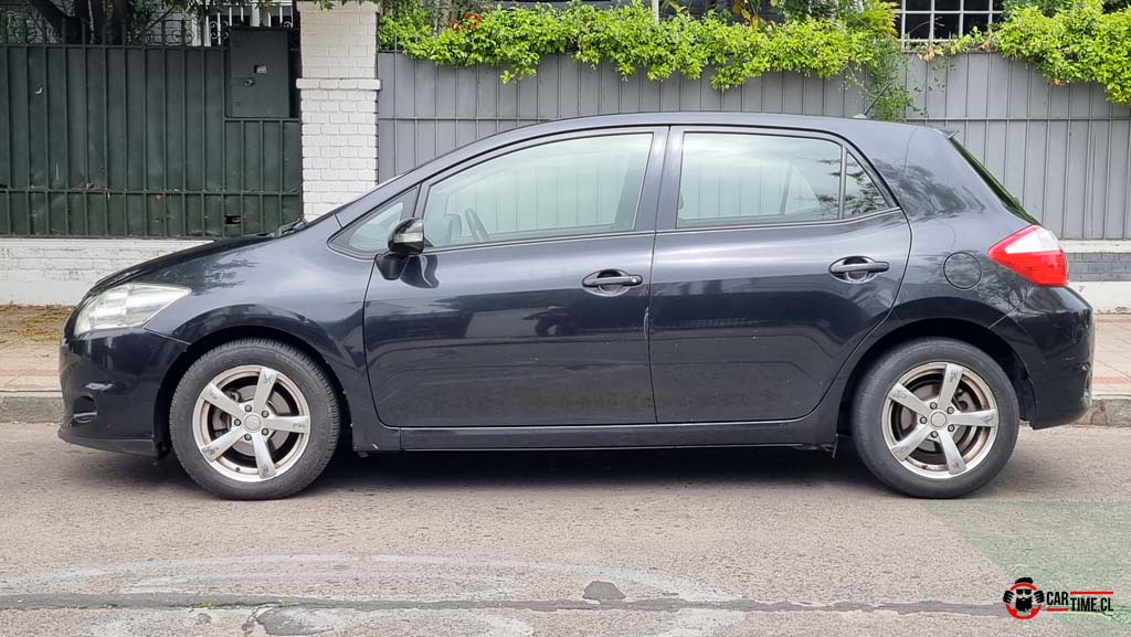 Toyotaauris8