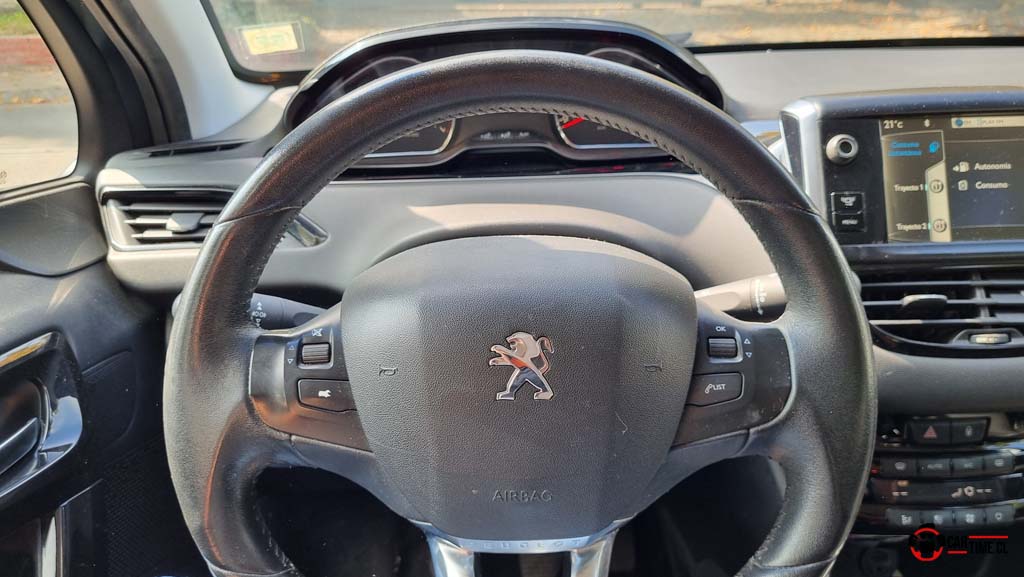 208Peugeot11
