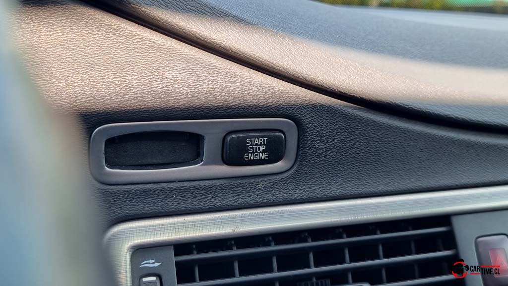 XC70Volvo10