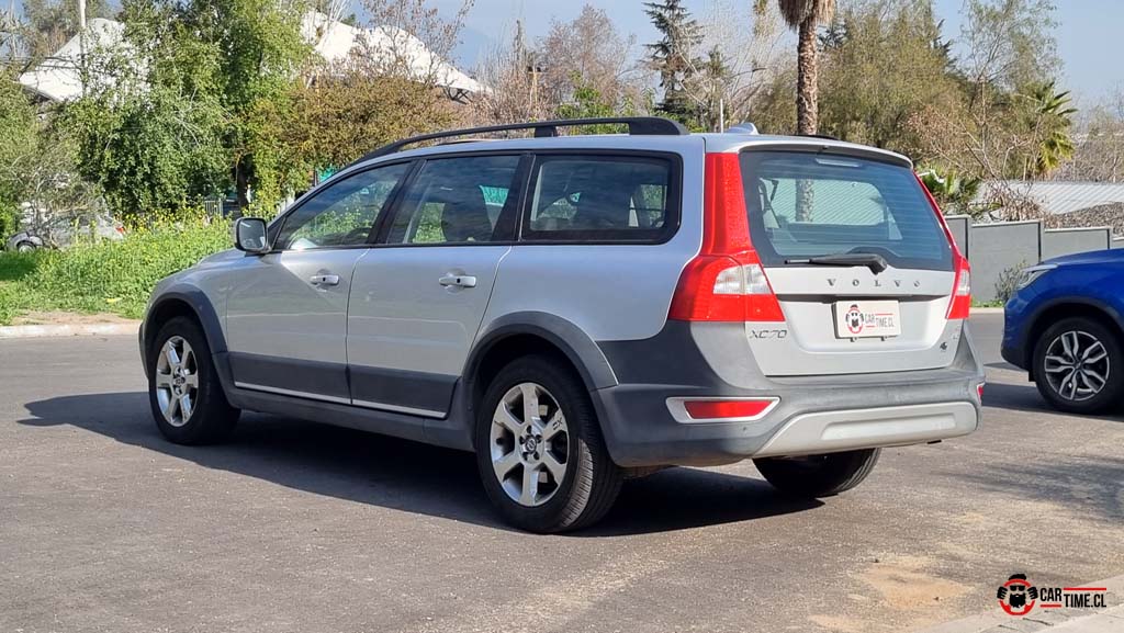 XC70Volvo25