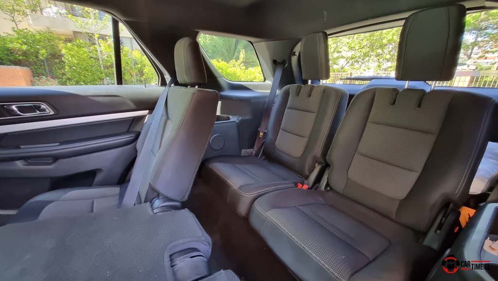 FordExplorer18