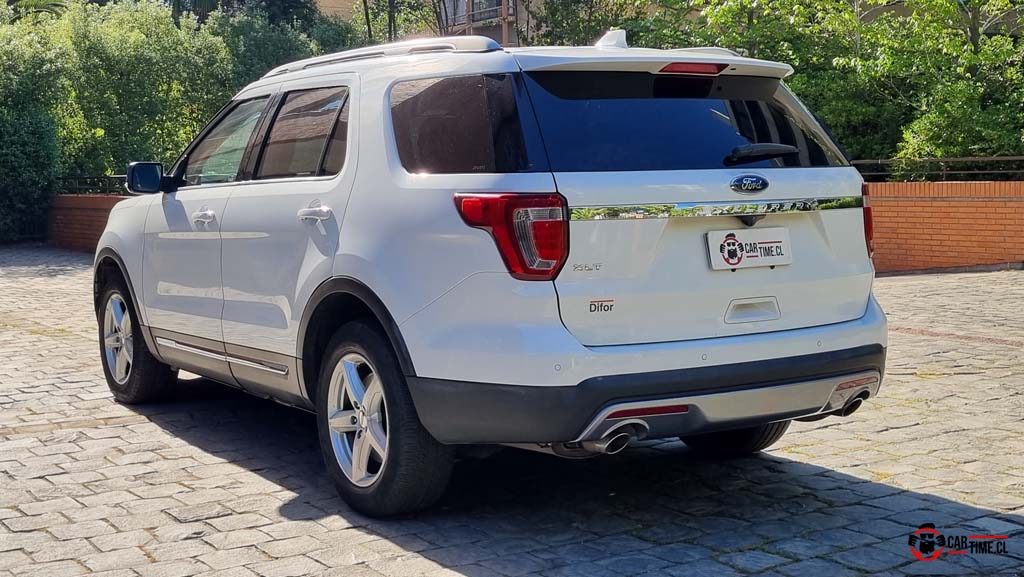 FordExplorer25