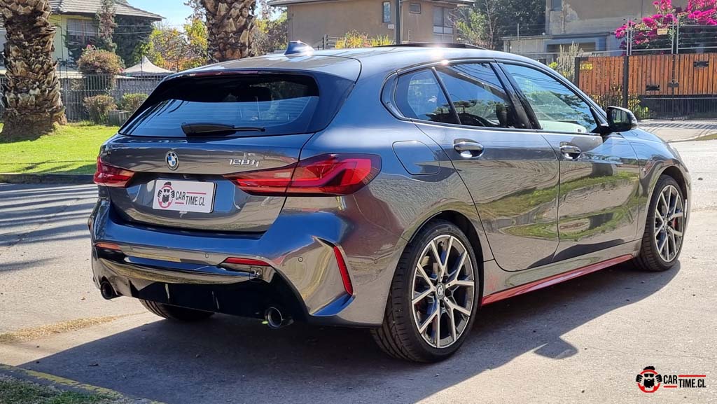BMW128ti22
