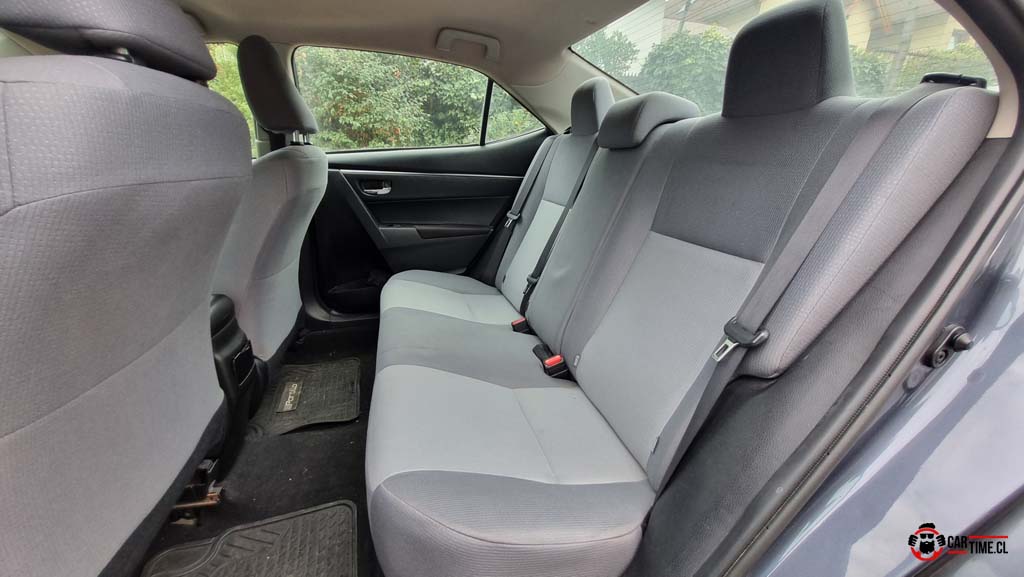 ToyotaCorolla17