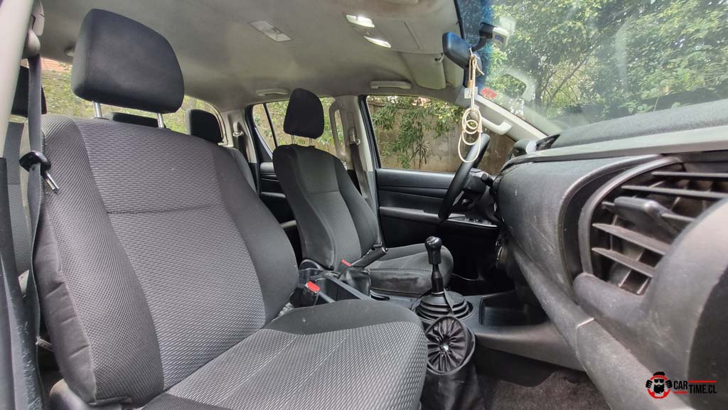 ToyotaHilux25